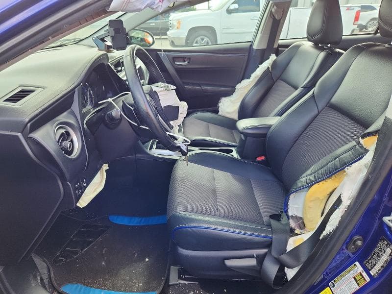 2019 TOYOTA COROLLA SE 7