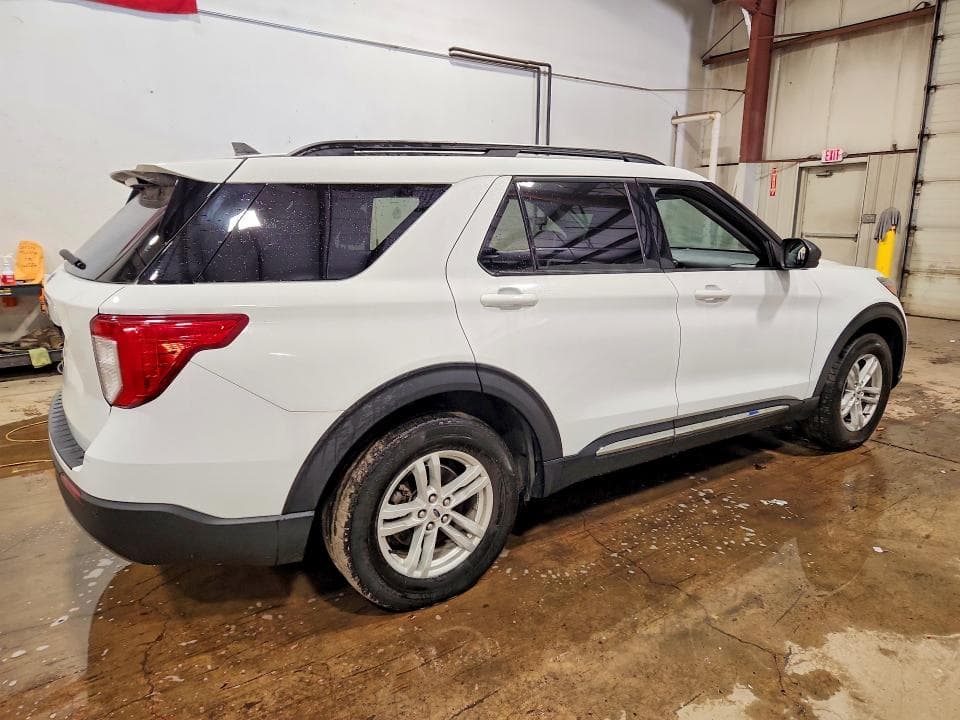 2023 FORD EXPLORER XLT 3