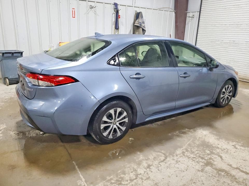2022 TOYOTA COROLLA LE 3