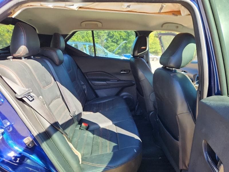 2020 NISSAN KICKS SR 10