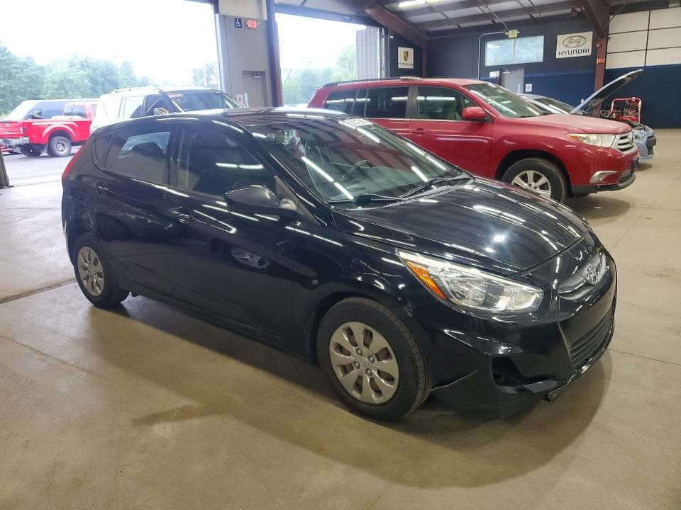 2017 HYUNDAI ACCENT SE 4