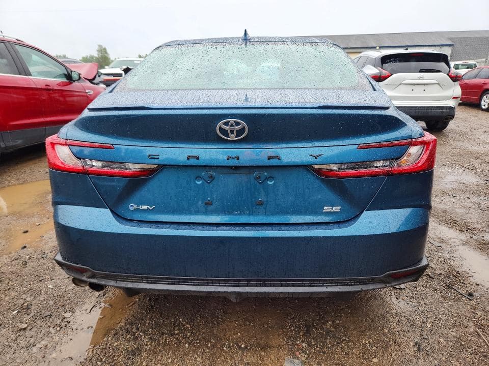 2025 TOYOTA CAMRY SE 6