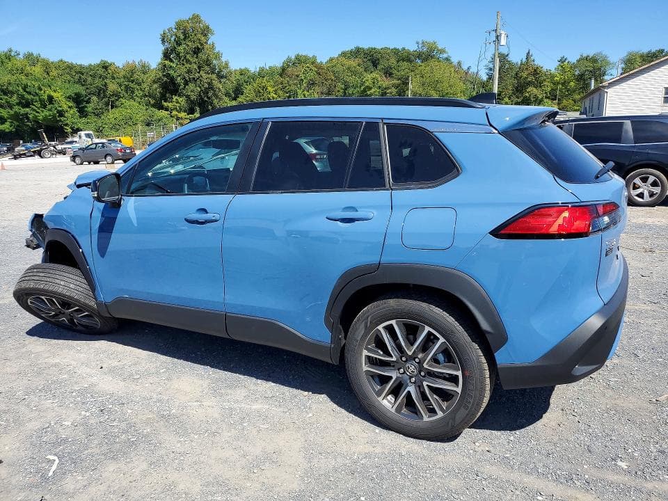 2026 TOYOTA COROLLA CROSS XLE 2