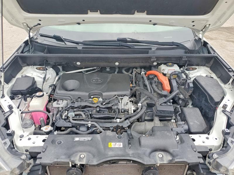 2020 TOYOTA RAV4 XSE 12