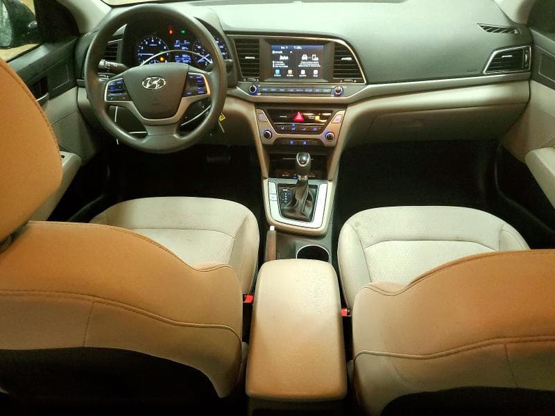 2017 HYUNDAI ELANTRA SE 8