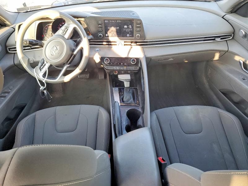 2022 HYUNDAI ELANTRA SEL 8