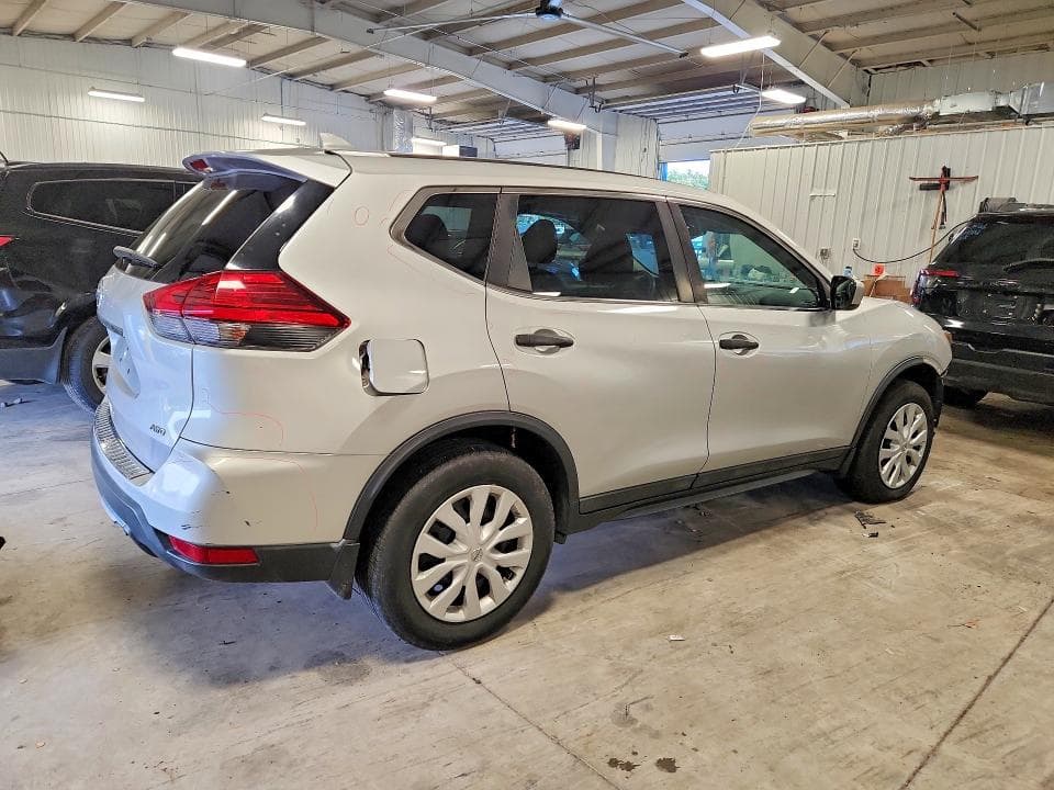 2017 NISSAN ROGUE S 3