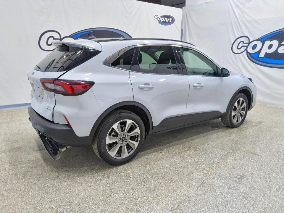 2025 FORD ESCAPE PLATINUM 3