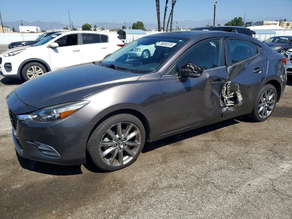 2018 MAZDA 3 TOURING - 1