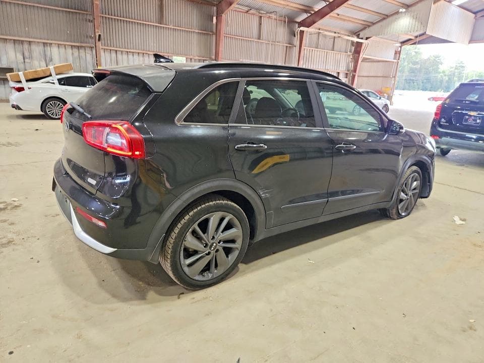 2017 KIA NIRO EX 3