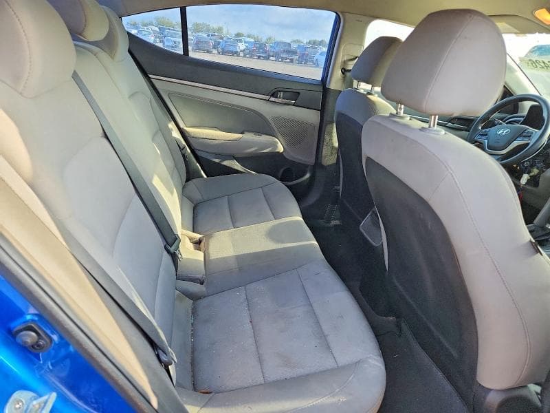 2018 HYUNDAI ELANTRA SEL 10