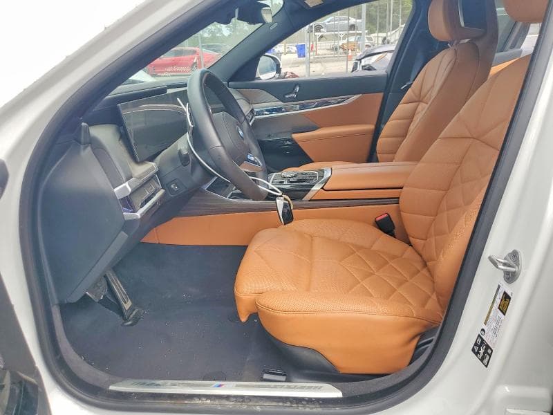2025 BMW 740 XI 7