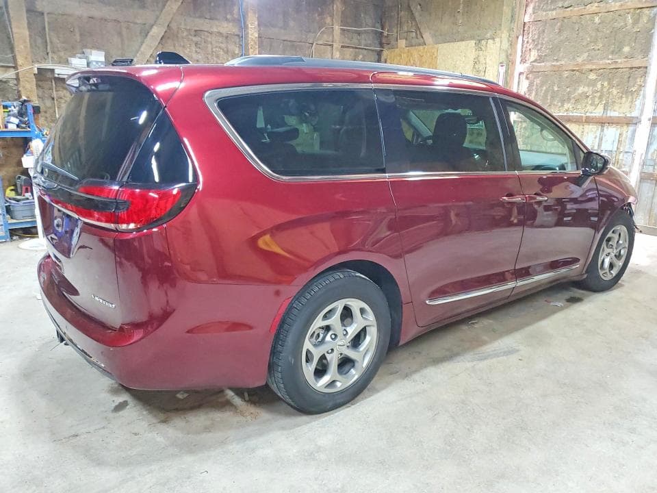 2023 CHRYSLER PACIFICA LIMITED 3