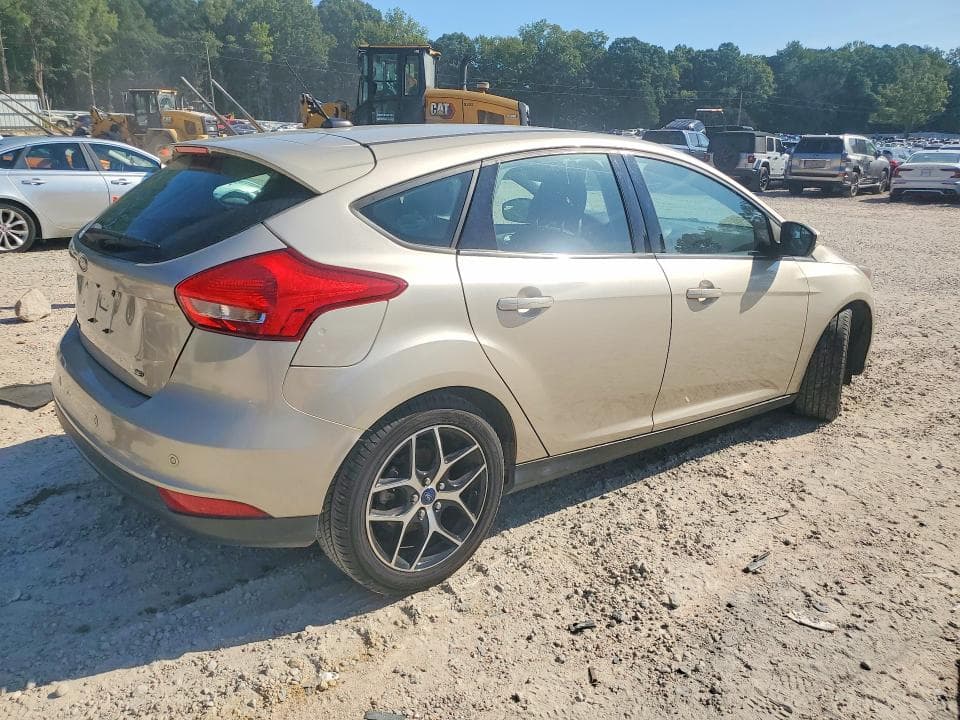 2017 FORD FOCUS SEL 3