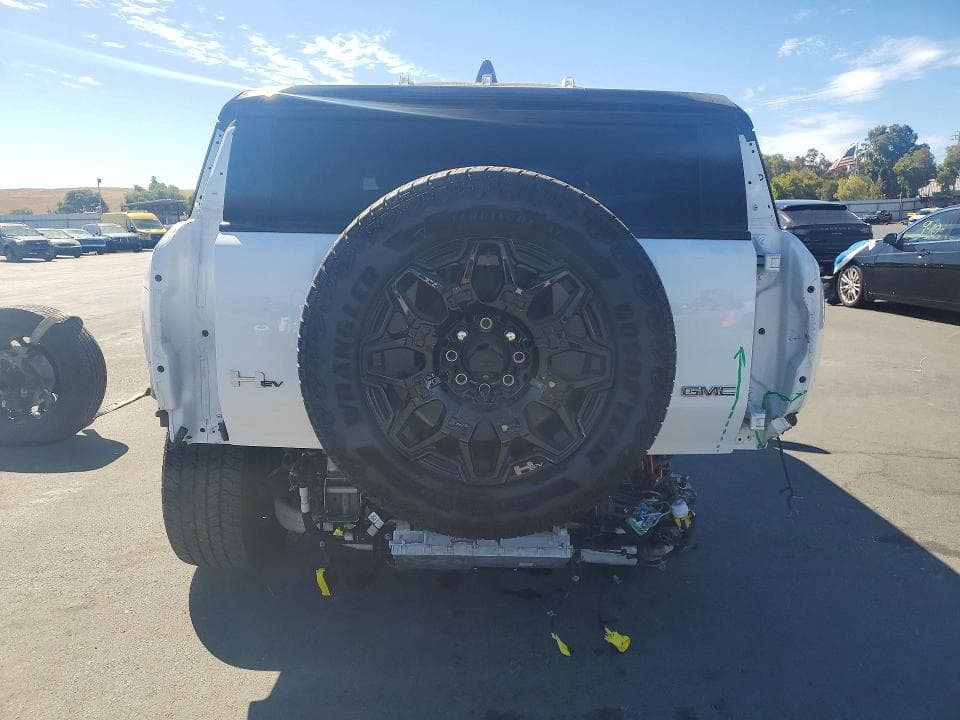 2024 GMC HUMMER SUV 2X 6