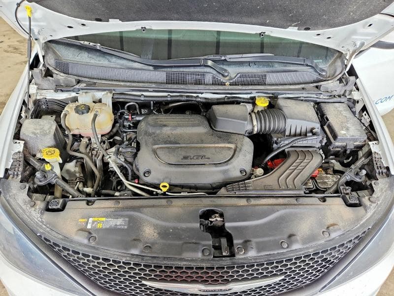 2023 CHRYSLER VOYAGER LX 12