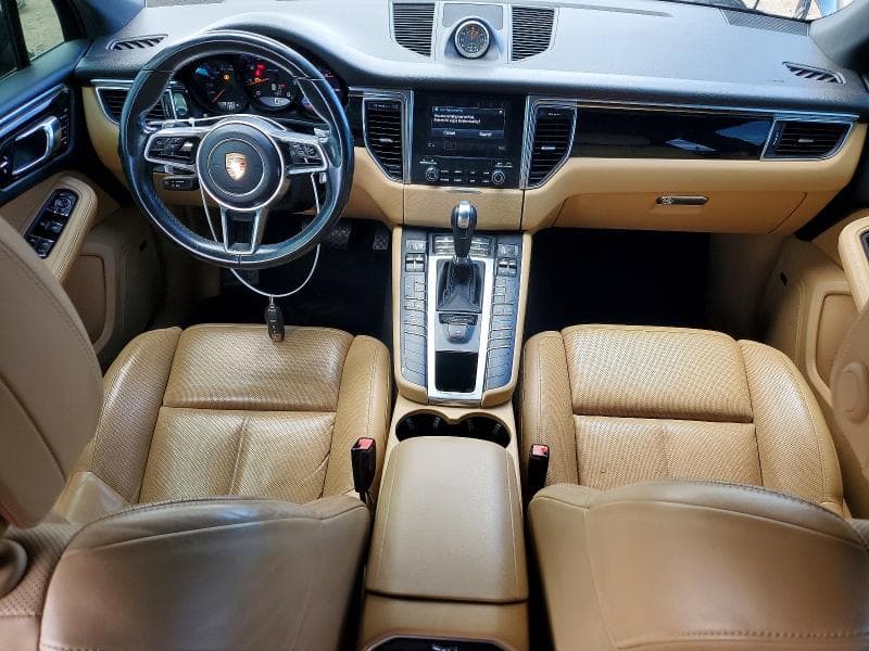 2018 PORSCHE MACAN 8