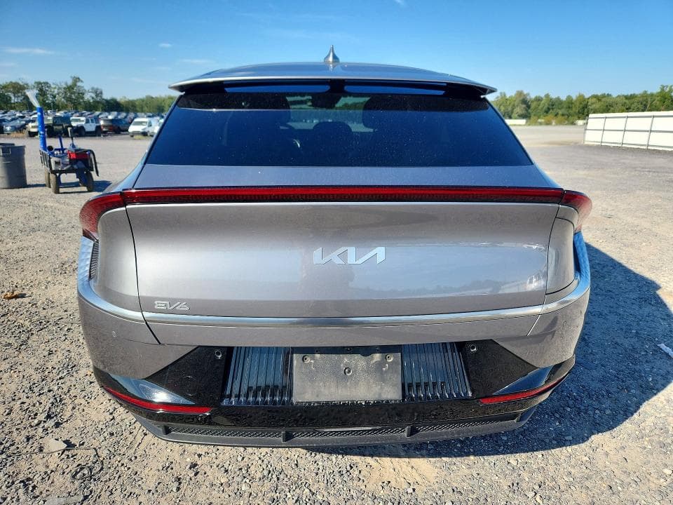 2022 KIA EV6 WIND 6
