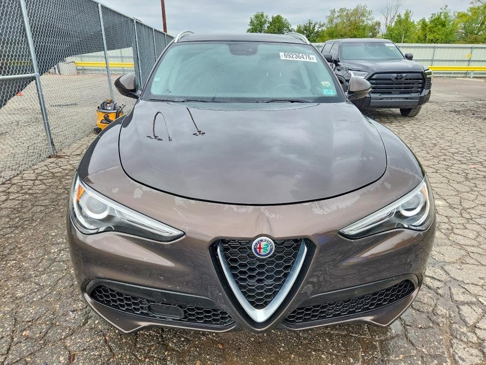 2019 ALFA ROMEO STELVIO 5