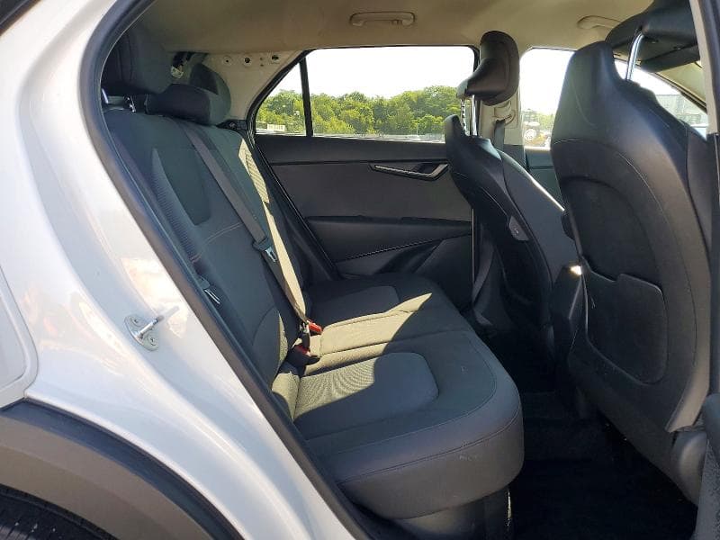 2025 KIA NIRO LX 11