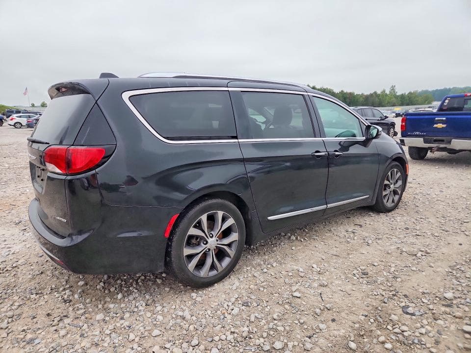 2018 CHRYSLER PACIFICA LIMITED 3