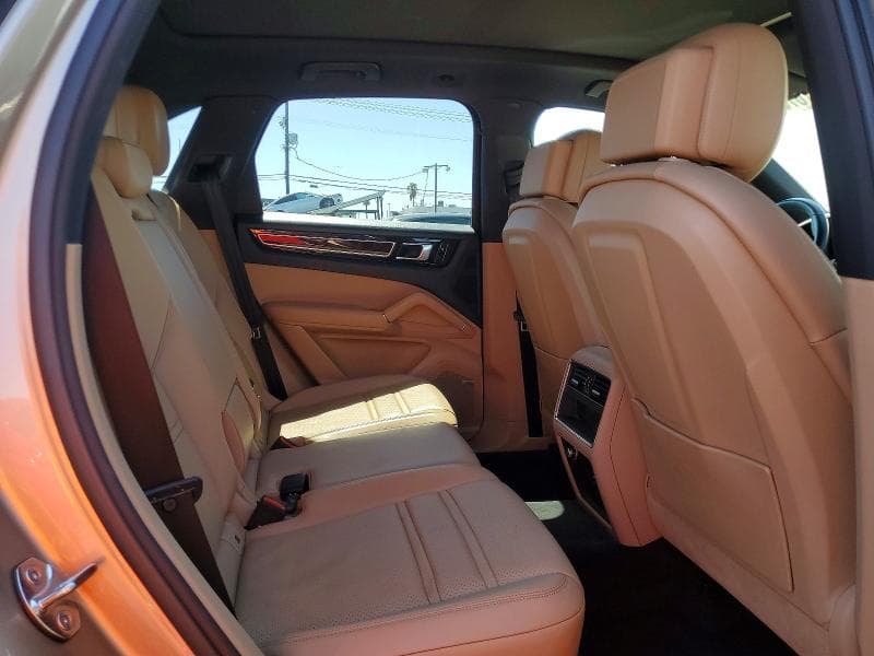 2019 PORSCHE CAYENNE 11