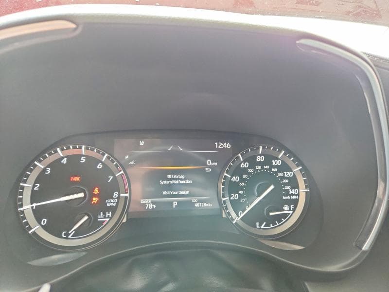 2021 TOYOTA HIGHLANDER LIMITED 9