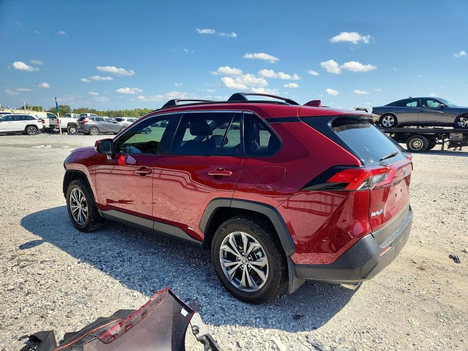 2024 TOYOTA RAV4 XLE PREMIUM 2