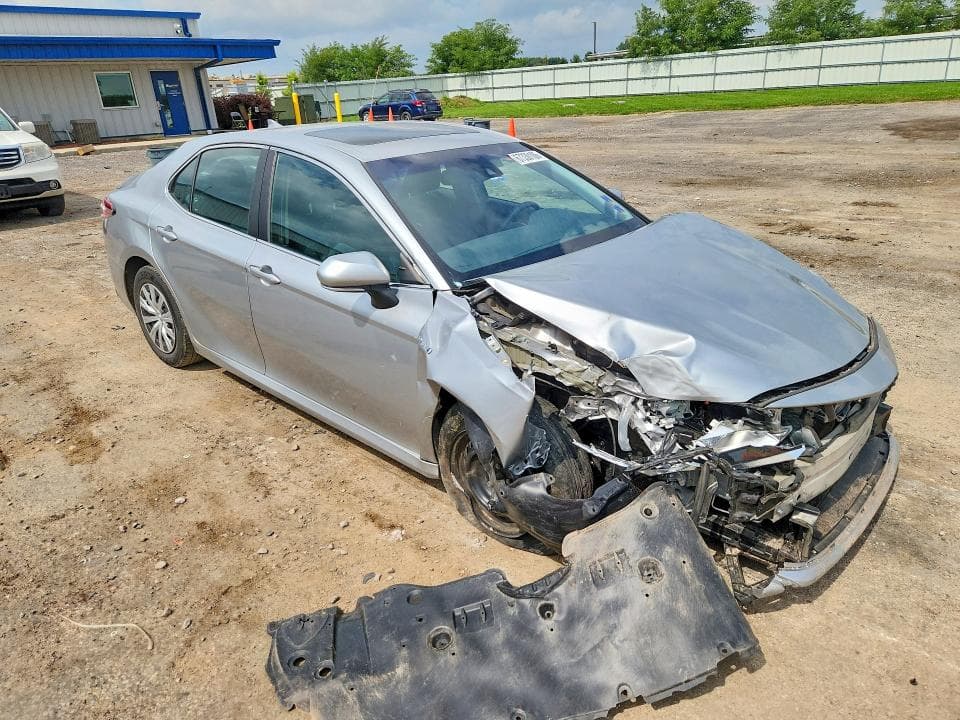 2018 TOYOTA CAMRY HYBRID LE 4