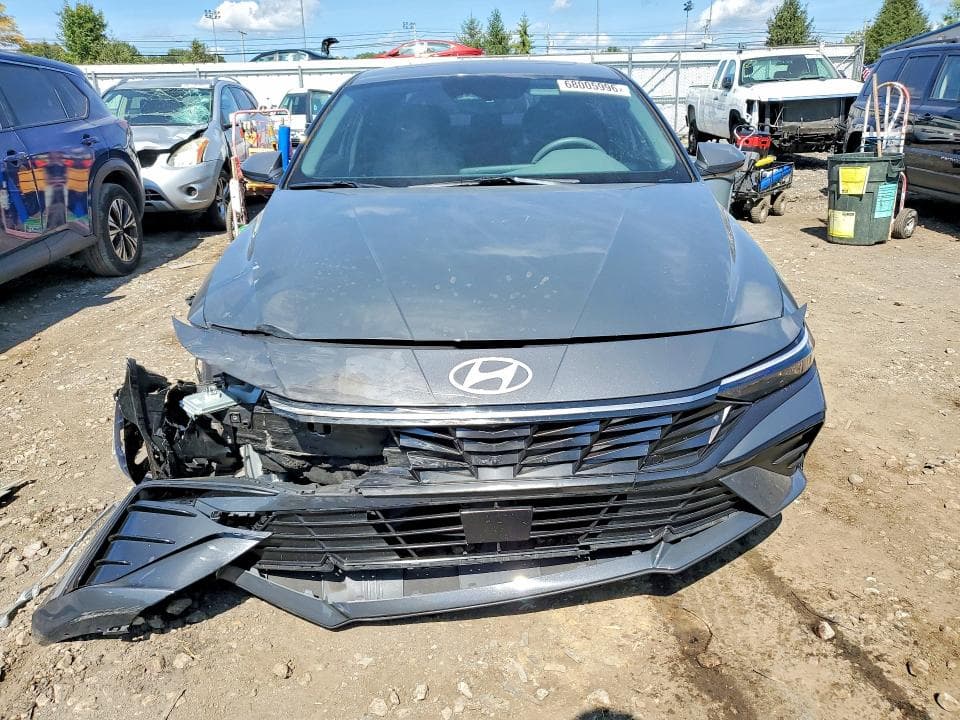 2024 HYUNDAI ELANTRA SEL 5