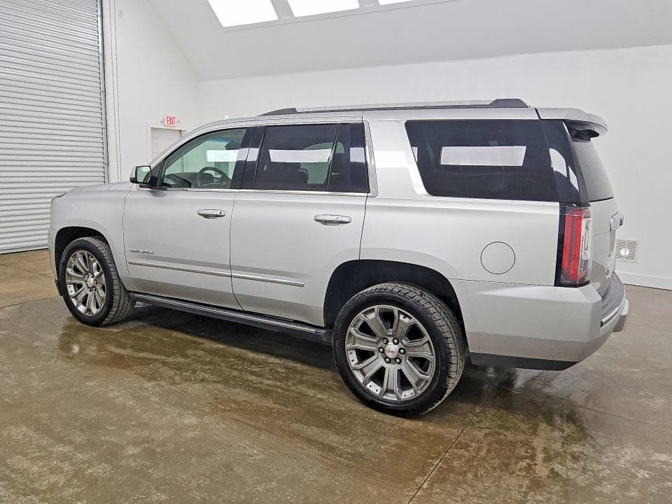 2017 GMC YUKON DENALI 2