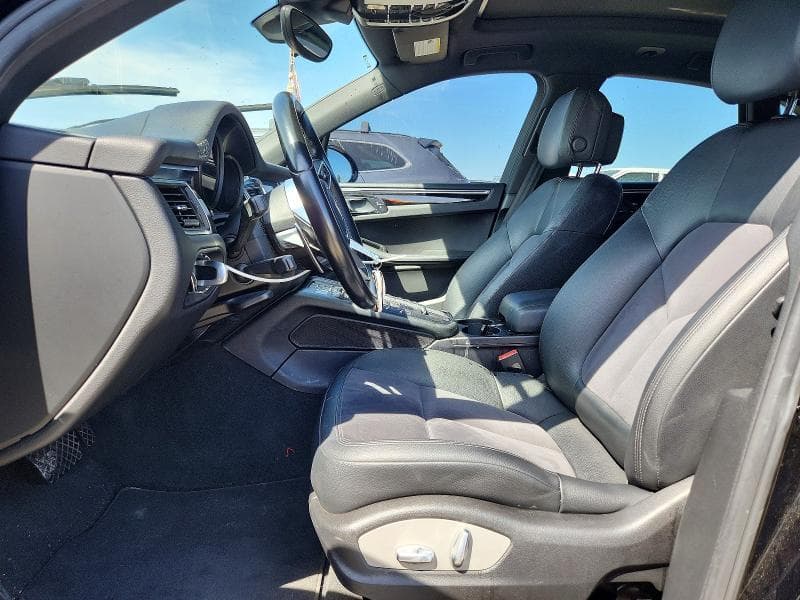 2017 PORSCHE MACAN 7
