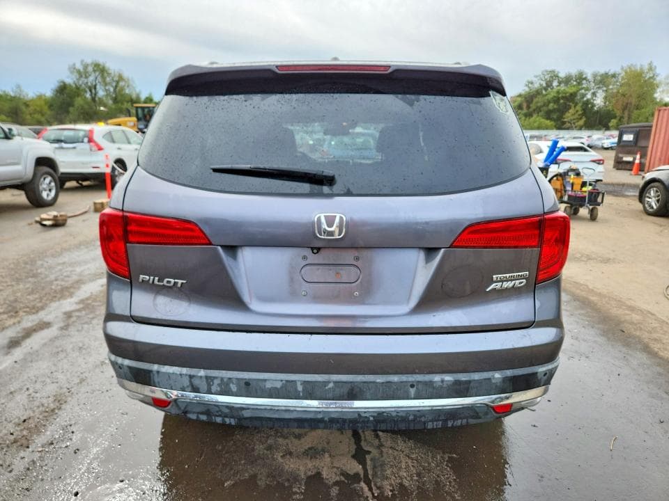 2017 HONDA PILOT TOURING 6