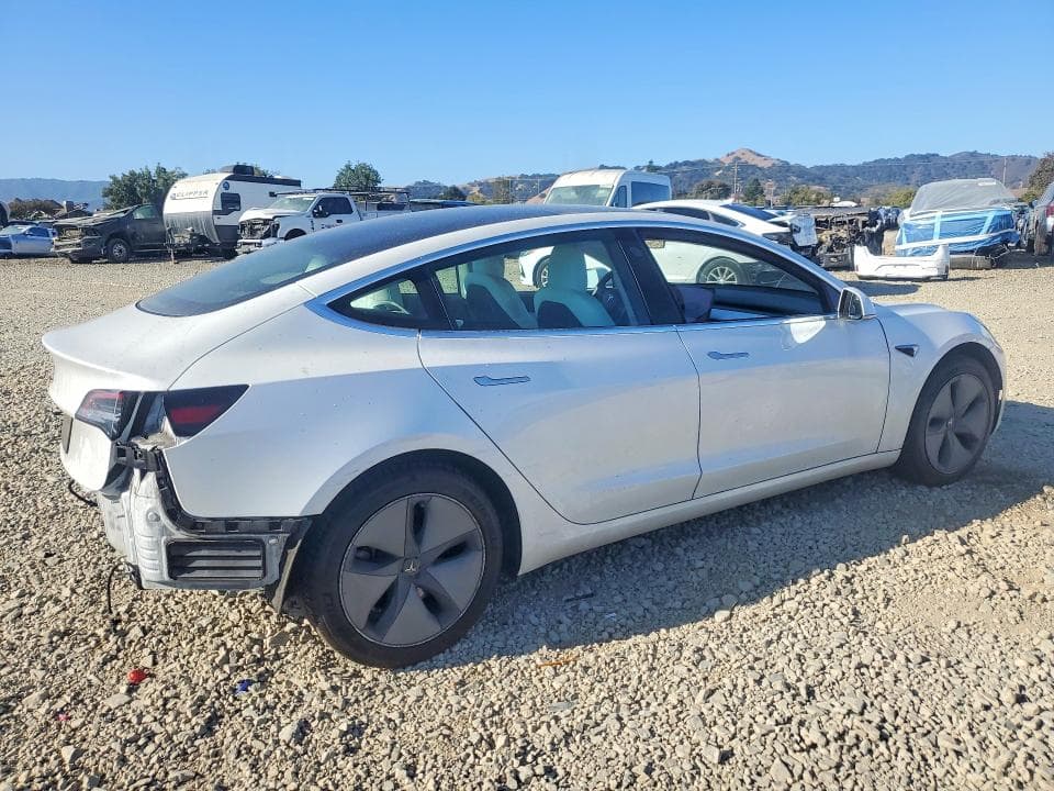 2020 TESLA MODEL 3 3