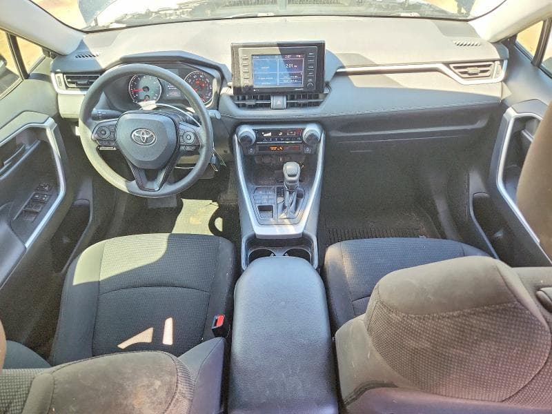2021 TOYOTA RAV4 LE 8