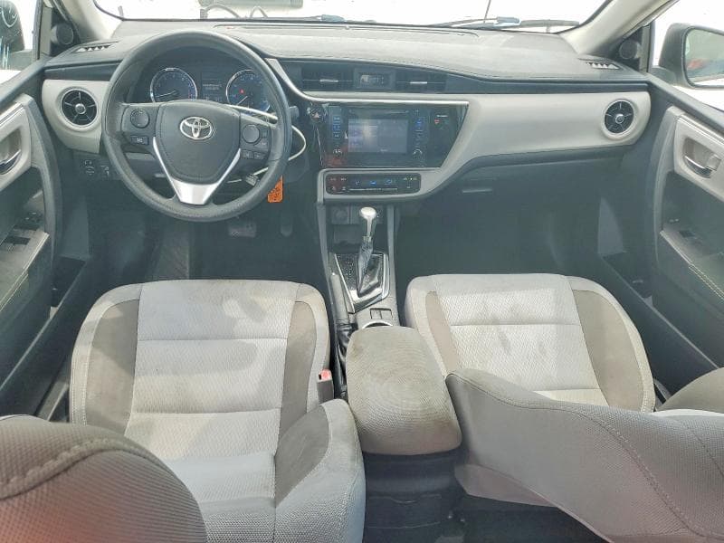 2017 TOYOTA COROLLA LE 8