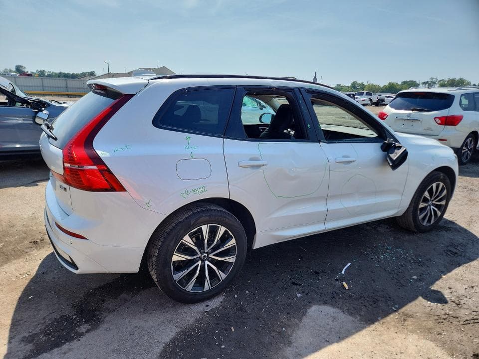2025 VOLVO XC60 CORE 3
