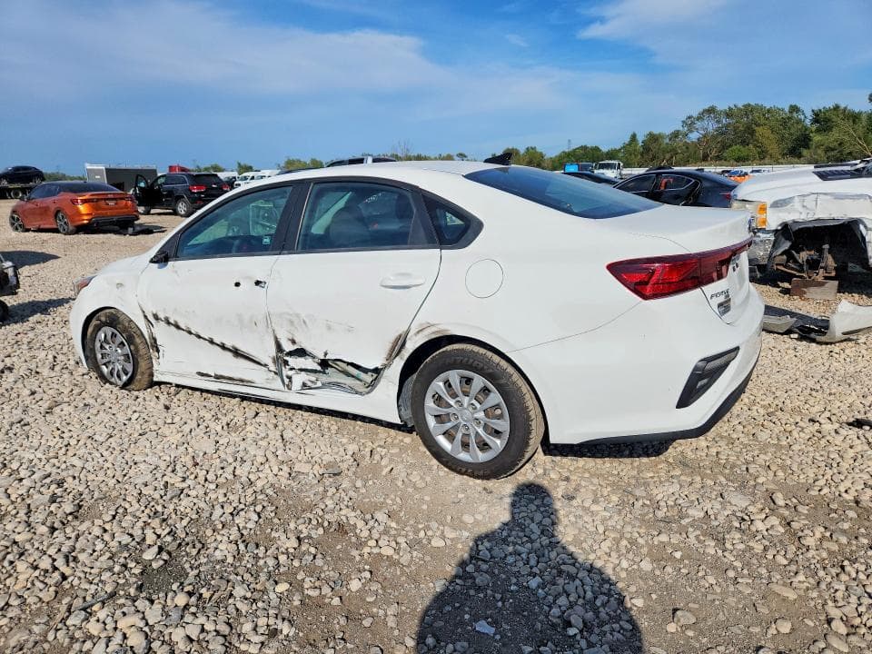2021 KIA FORTE FE 2