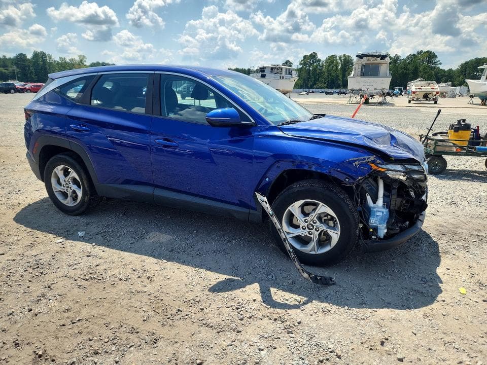 2022 HYUNDAI TUCSON SE 4