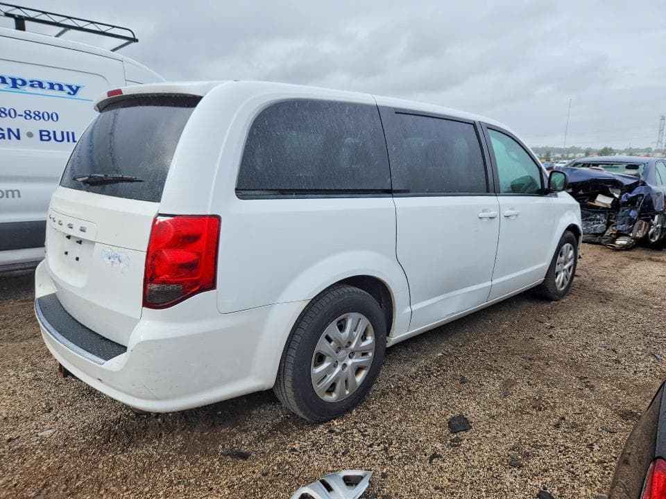 2018 DODGE GRAND CARAVAN SE 3