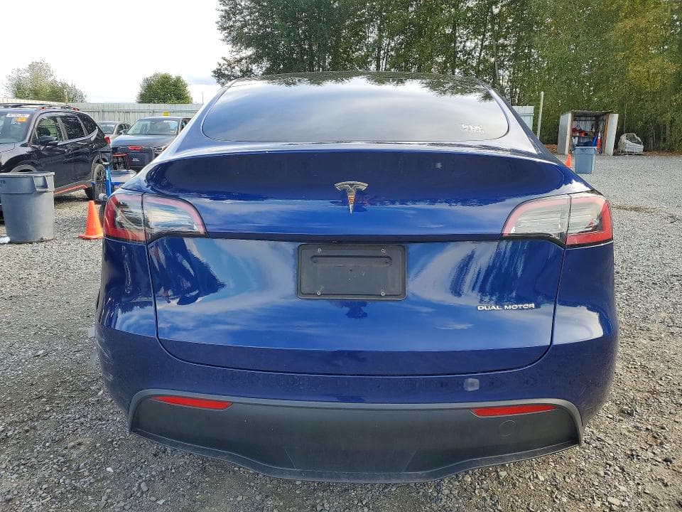 2023 TESLA MODEL Y 6