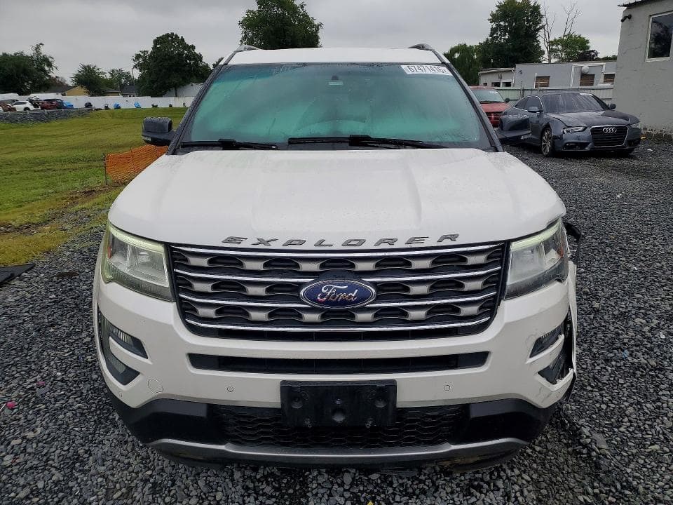 2017 FORD EXPLORER XLT 5