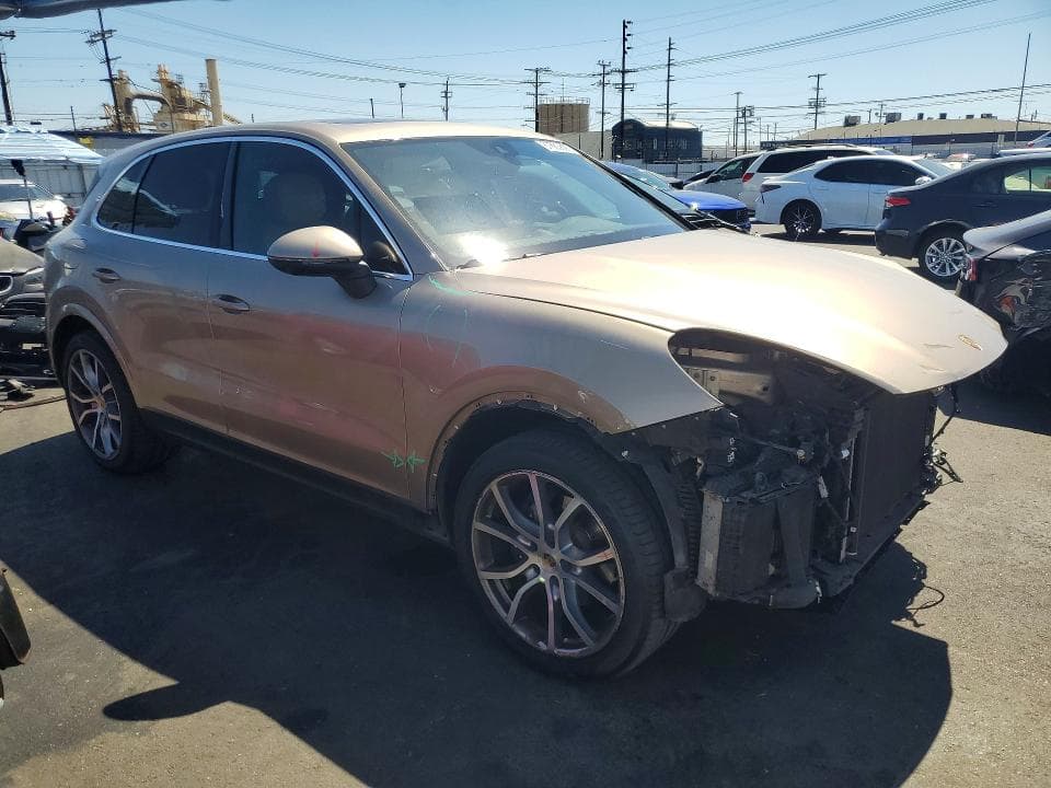 2019 PORSCHE CAYENNE 4
