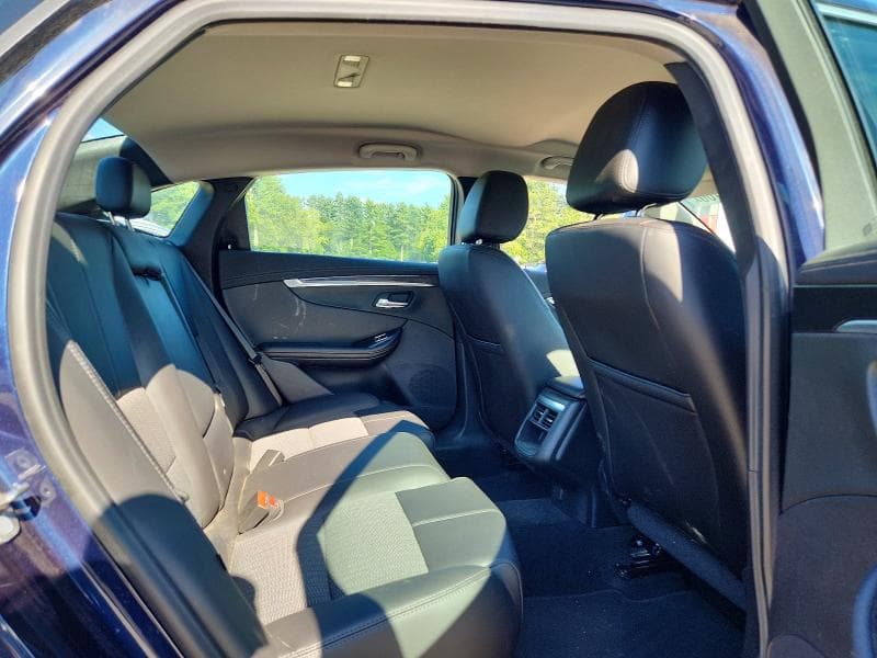 2017 CHEVROLET IMPALA LT 10