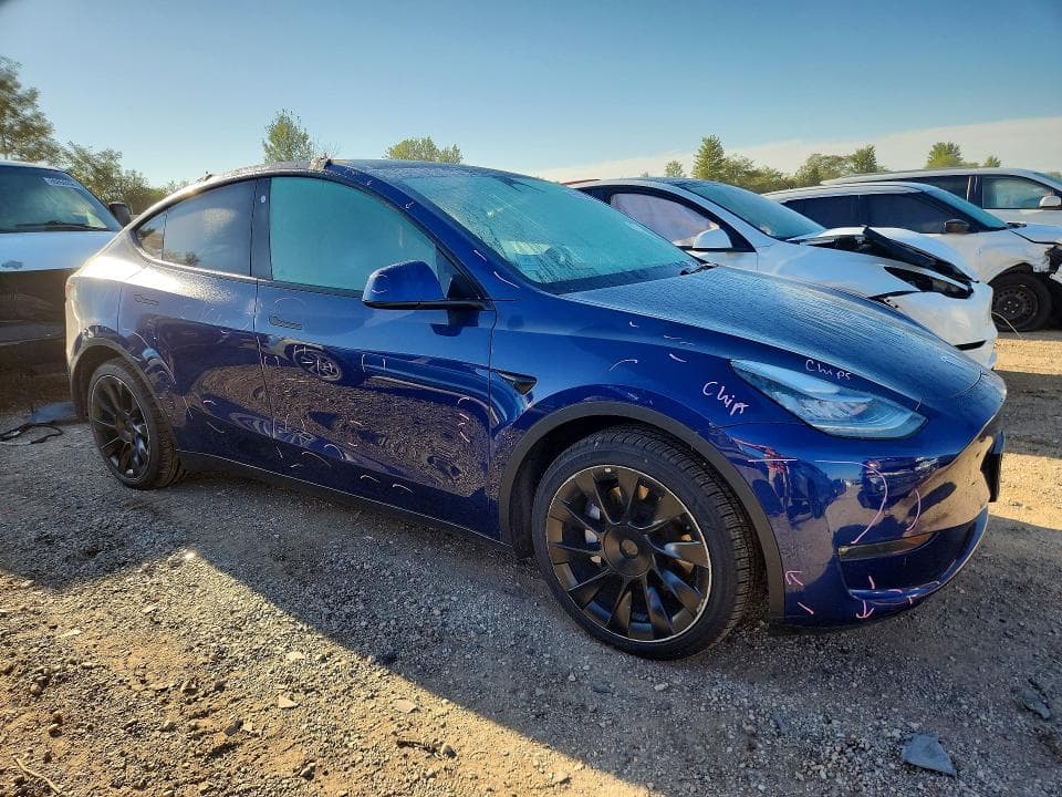 2021 TESLA MODEL Y 4
