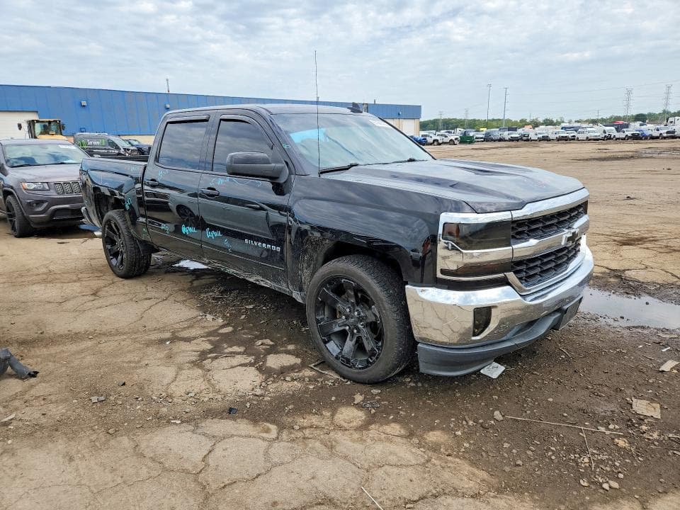 2017 CHEVROLET SILVERADO C1500 LT 4