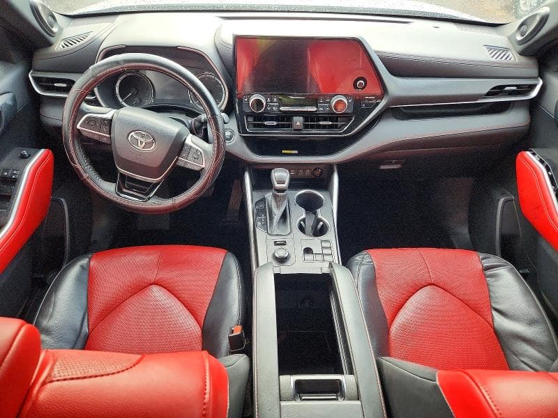 2023 TOYOTA HIGHLANDER XSE 8