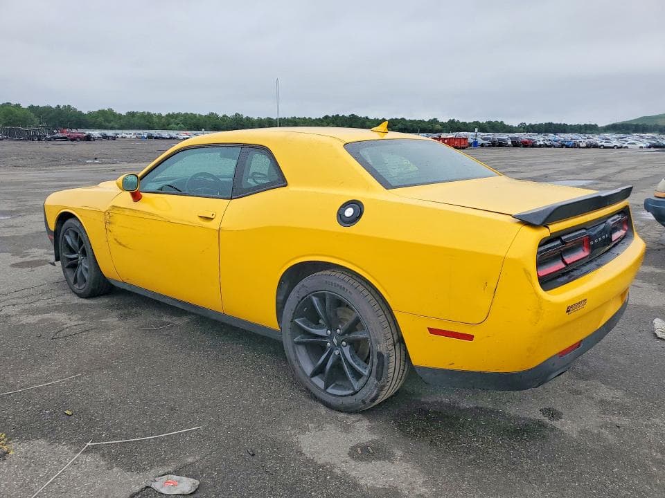 2017 DODGE CHALLENGER SXT 2