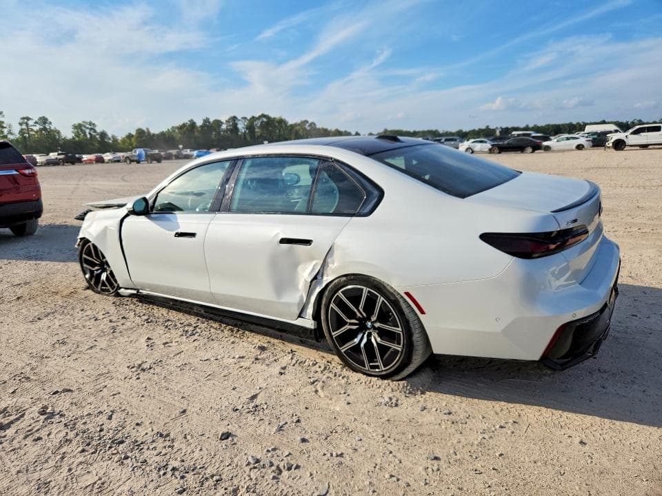 2025 BMW 740 XI 2