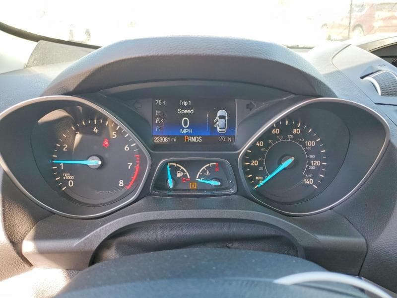 2017 FORD ESCAPE SE 9